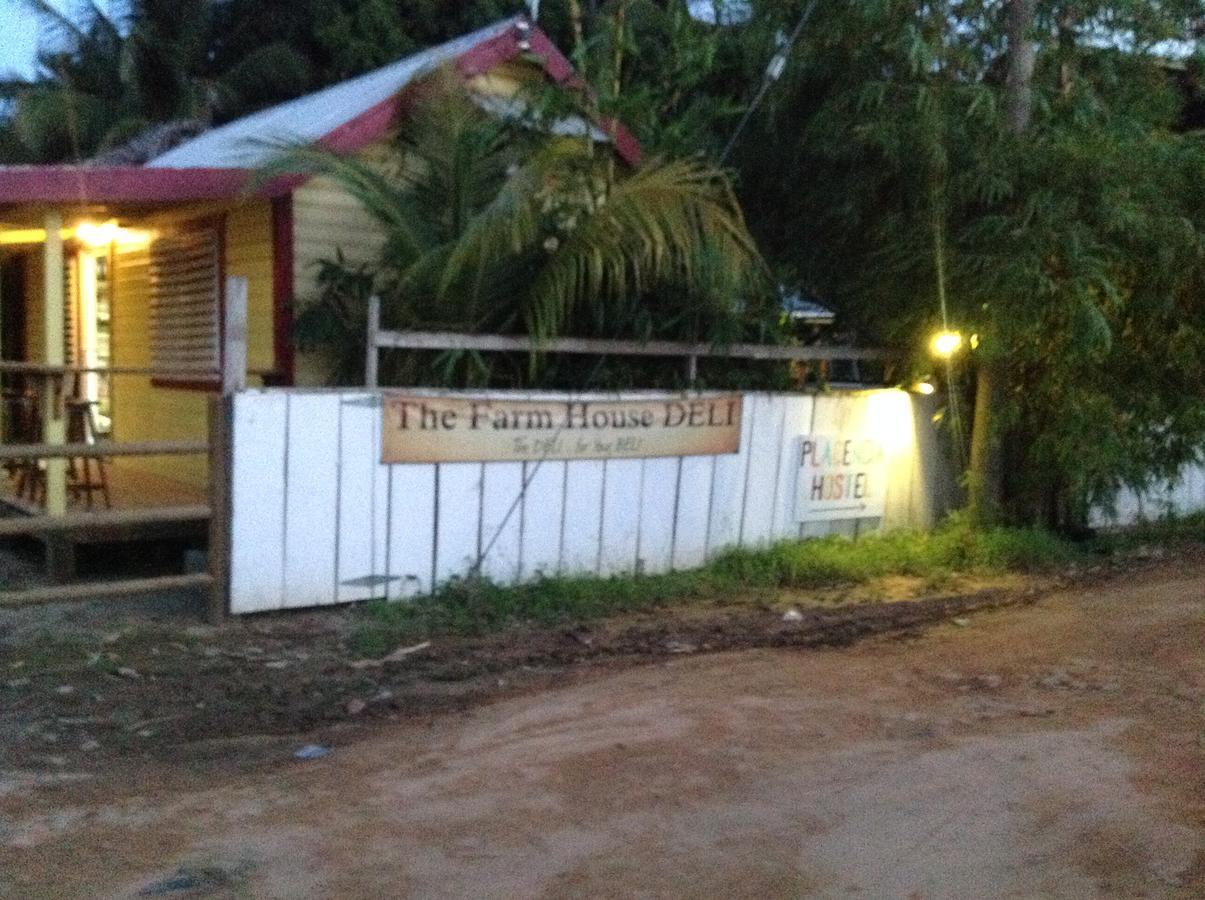 Placencia Hostel Eksteriør billede