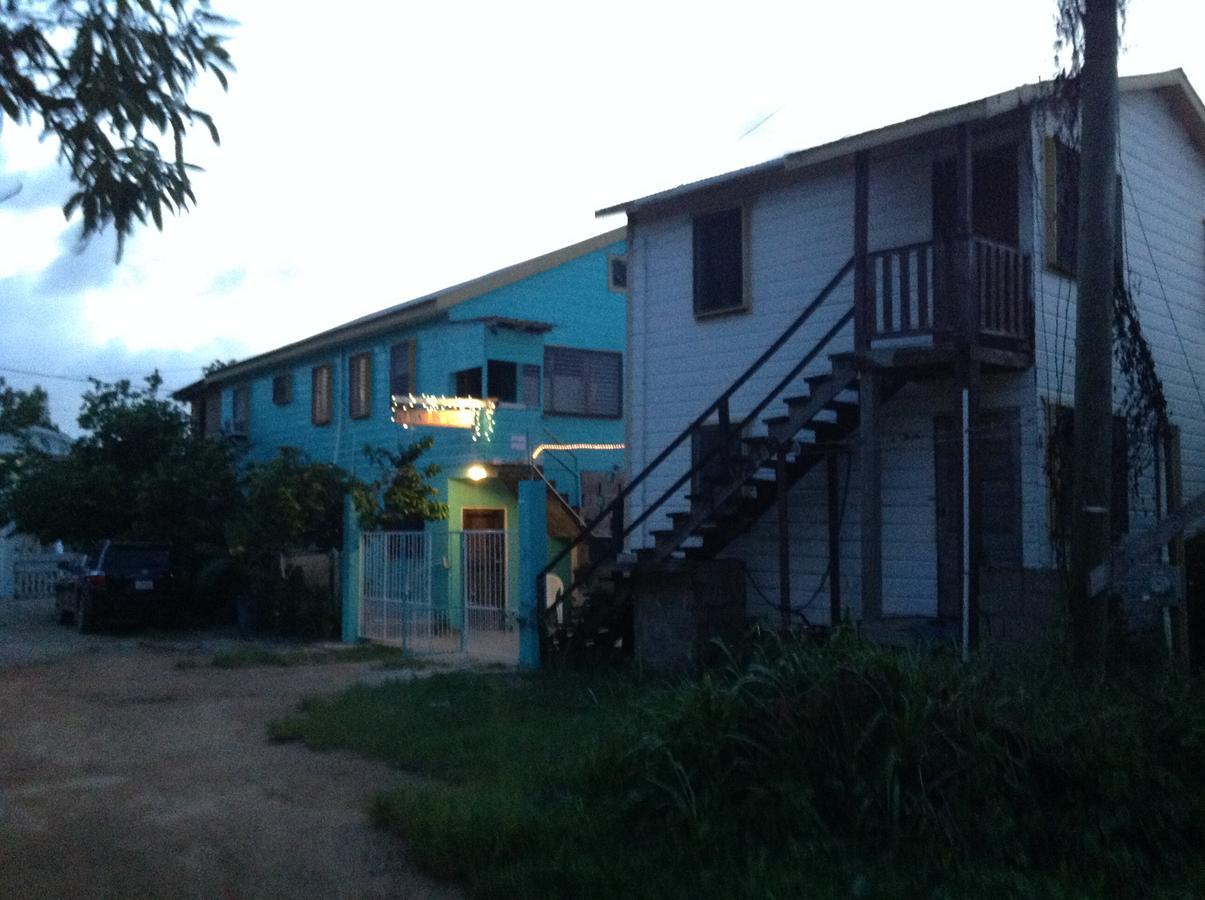 Placencia Hostel Eksteriør billede