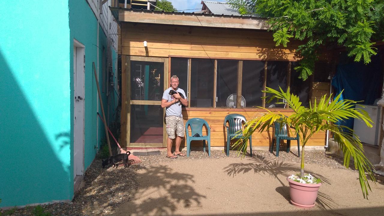 Placencia Hostel Eksteriør billede