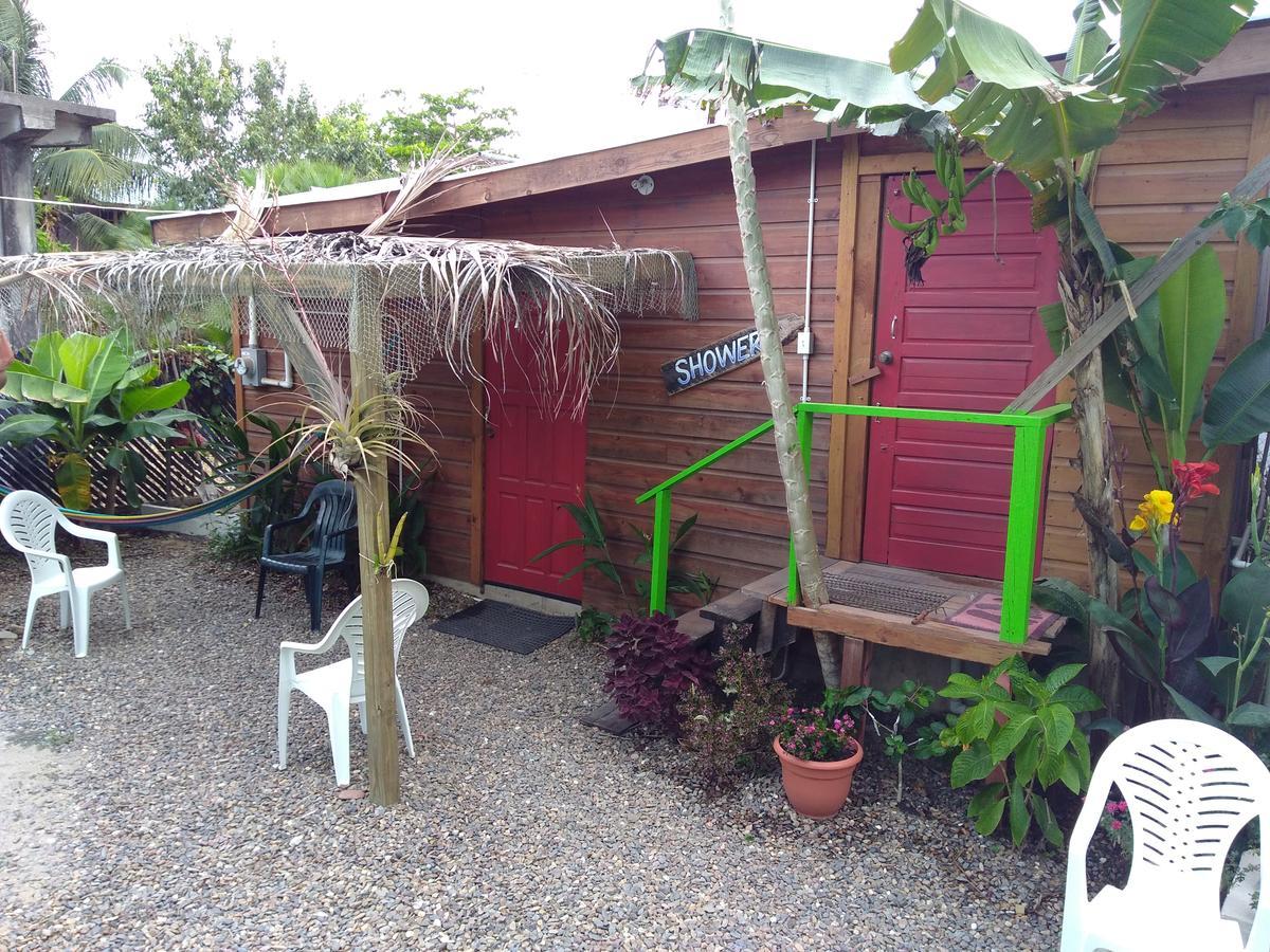 Placencia Hostel Eksteriør billede