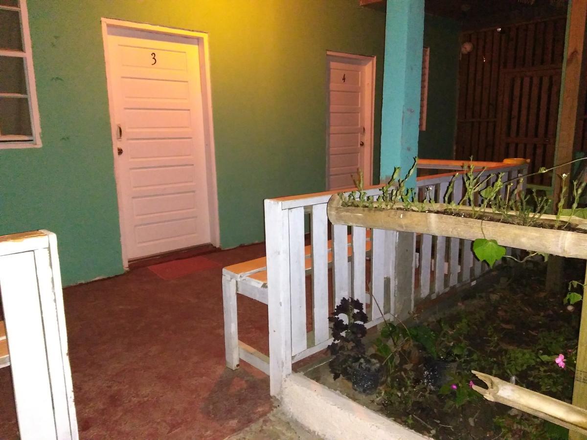 Placencia Hostel Eksteriør billede